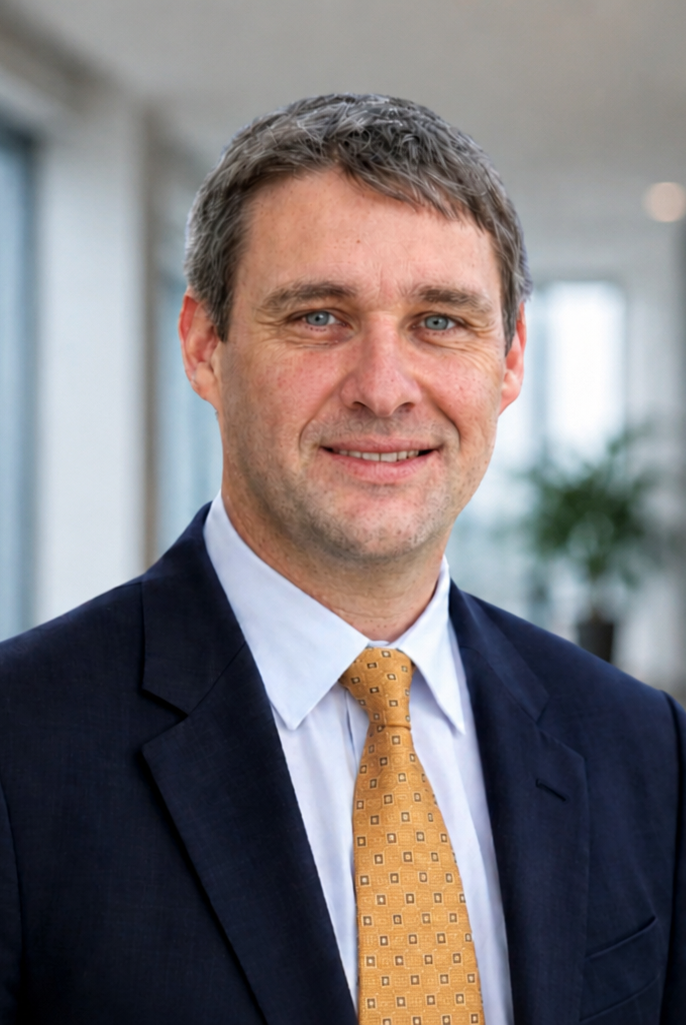 Prof. Dr. med. Dr. rer. pol. M.Sc. Wirtschaftsinformatik Prakt. Arzt Dipl.-Kfm. Dipl.-Volksw. Christian Thielscher
